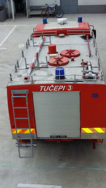 www.vatrogasni-portal.com/images/articles/160318-tucepi-6.jpg