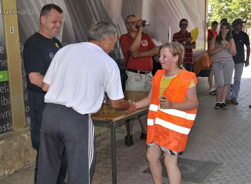 www.vatrogasni-portal.com/images/news/120619-nasice-1.jpg
