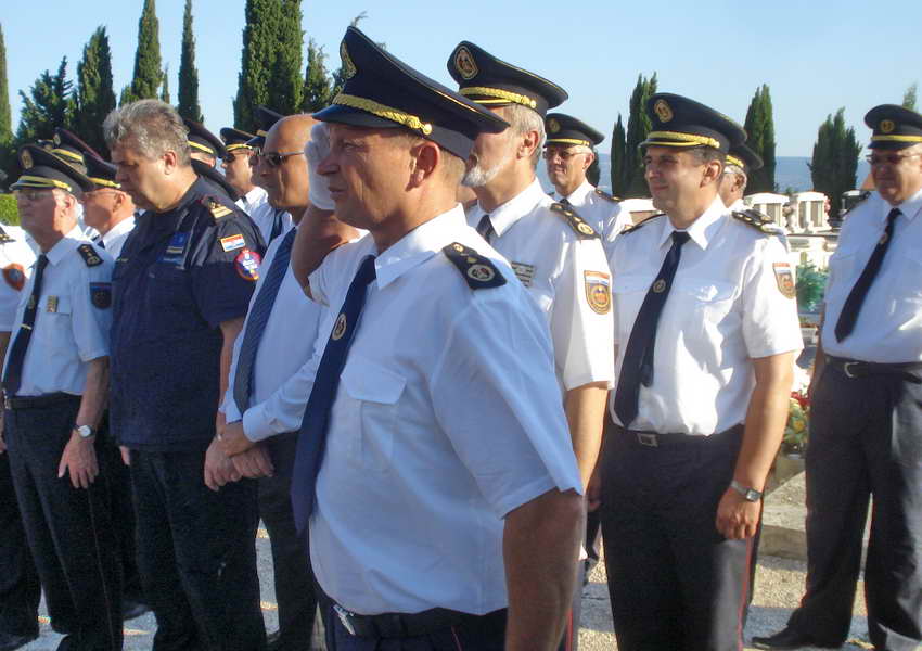 www.vatrogasni-portal.com/images/news/120718-miro-1.jpg