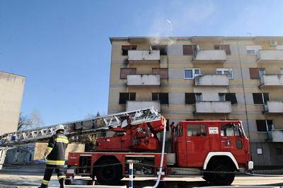 SISAK: Po�ar stana u Cesar�evoj ulici