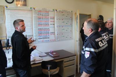 BOSANSKA KRUPA: Stigli u posjet Francuski humanitarci i Hrvatski vatrogasci