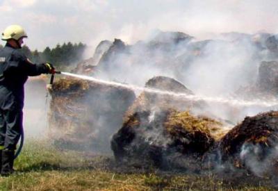 �AKOVEC: Izgorjelo �ak 800 bala sijena u Slakovcu