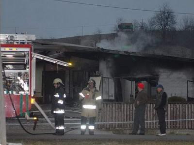 KRAPINSKE TOPLICE:  Izgorjela staja i pogon tvornice namje�taja, nema ozlije�enih