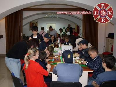OSIJEK: Mali humani vatrogasci