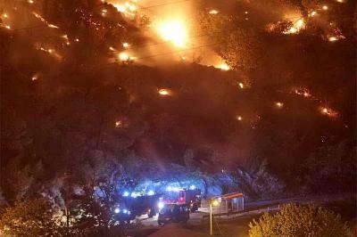 SPLIT: Izbio veliki �umski po�ar kod Sitnog Donjeg!