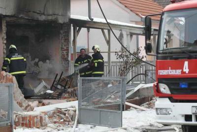 KOPRIVNICA: Eksplozija plina izbacila starca iz kuće