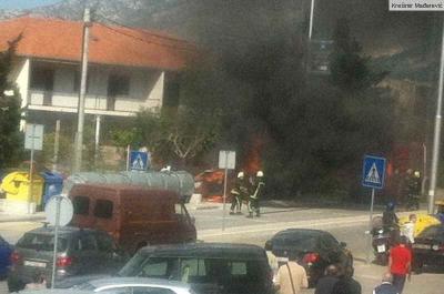 SPLIT: Planuo joj je automobil u vo�nji, �ena je na vrijeme iza�la van