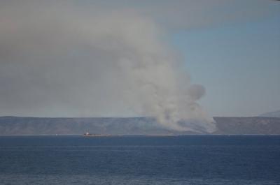 HVAR: Veliki �umski po�ar na ju�noj strani otoka
