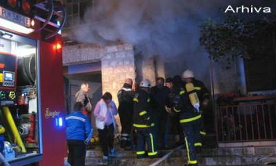 BOTINAC: Zapalile se �upe ispod stanarske zgrade
