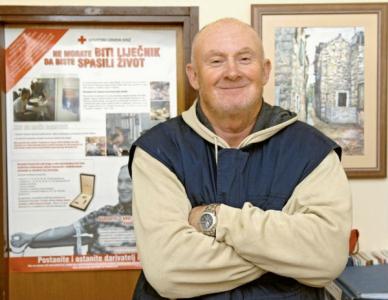 KA�TEL SU�URAC: Ivica �egarac - �uti u�iva pomagati...